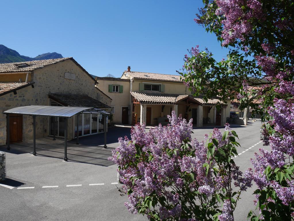 A Pousada L'Oustaou Castellane Exterior foto